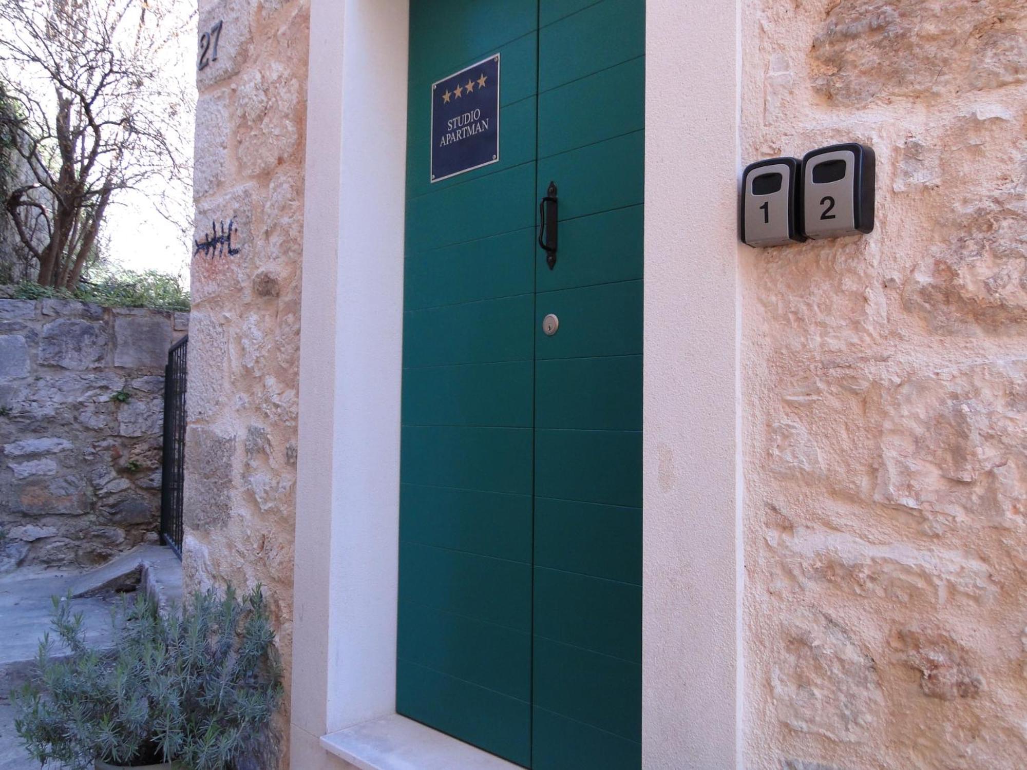 Heritage Apartments Kyra & Fox In Pitve, Hvar מראה חיצוני תמונה